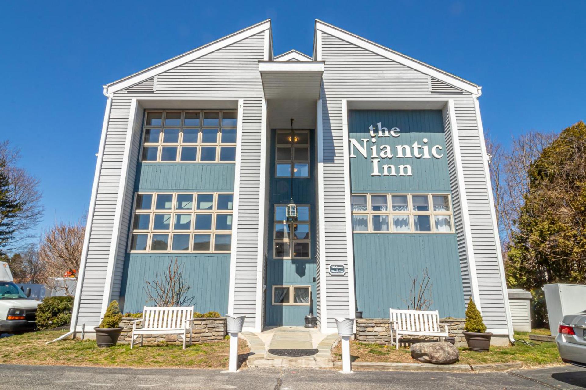 The Niantic Inn Dış mekan fotoğraf
